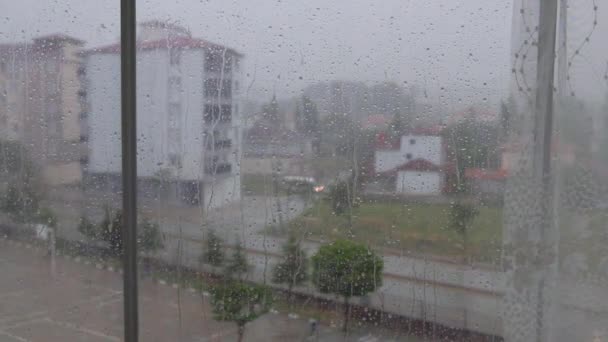 Flujo Rápido Gotas Lluvia Que Caen Sobre Vidrio Gotas Lluvia — Vídeo de stock