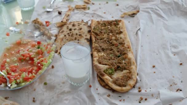 Türk Yemek Kültürü Pita Fırında Pide — Stok video