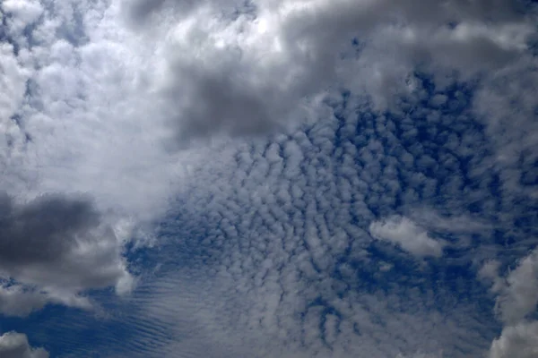Interessante Brokken Wolken Wolken Dromen Lucht — Stockfoto