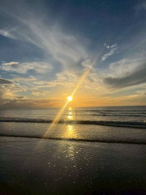 Sabahları deniz ve sahil