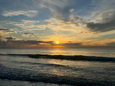 Sabahları deniz ve sahil