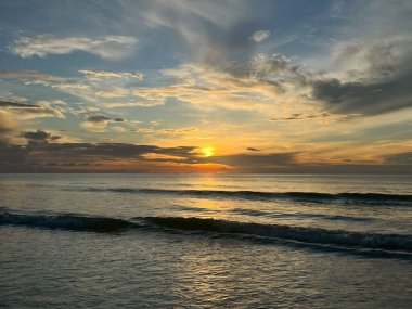 Sabahları deniz ve sahil