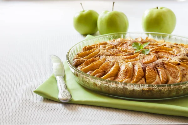 Torta Maçã Com Canela Amêndoas Moídas — Fotografia de Stock