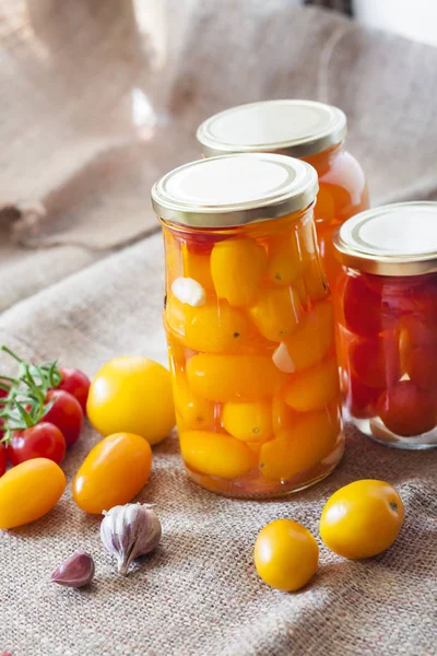Glass Jars Homemade Red Yellow Pickled Tomatoes Sealed Metal Lid — Stock Photo, Image