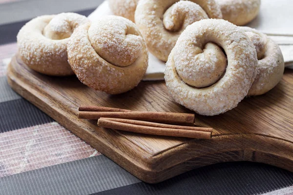 Galletas de azúcar de caracol con canela —  Fotos de Stock