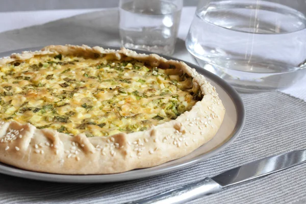 Tart with eggs and green onions — Stock Photo, Image