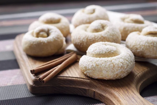 Galletas de azúcar de caracol con canela —  Fotos de Stock