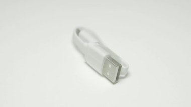 Usb Data & Power Cable beyaz arka planda yüksek kalitede