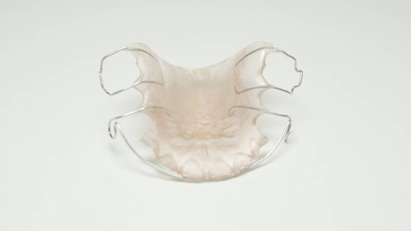 Ортодонтическая пластина для зубов высокого качества
