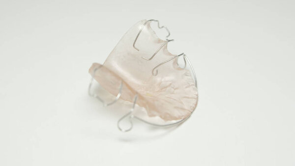 Ортодонтическая пластина для зубов высокого качества
