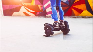 Spor sahasında jiroskopla yürü. Bir arızanın etkisi.