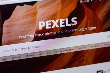 Ryazan, Rusya - 13 Mayıs 2018: Pexels Web sitesi Pc, url - Pexels.com görüntüleme