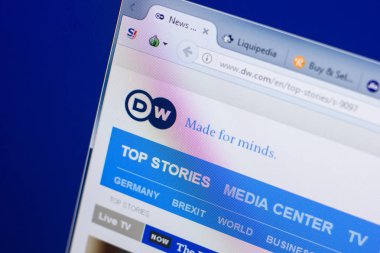 Ryazan, Rusya - 13 Mayıs 2018: Deutsche Welle Web sitesi Pc, url - Dw.com görüntüleme