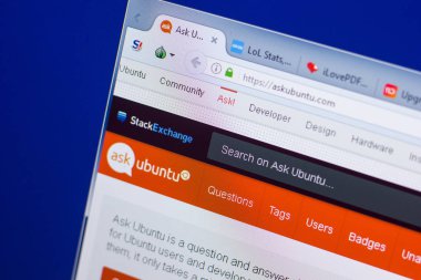 Ryazan, Rusya - 13 Mayıs 2018: Askubuntu Web sitesi Pc, url - Askubuntu.com görüntüleme