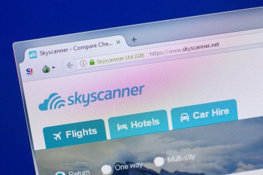 Ryazan, Rusya - 13 Mayıs 2018: Skyscanner web sitesi Pc, url - Skyscanner.net görüntüleme