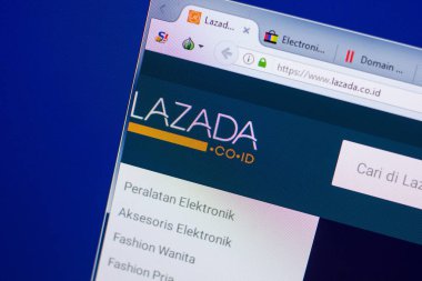 Ryazan, Rusya - 13 Mayıs 2018: Lazada Web sitesi Pc, url - Lazada.co.id görüntüleme
