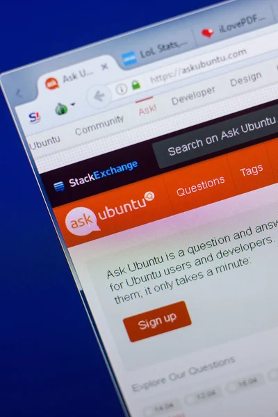 俄罗斯 2018年5月13日 Askubuntu 网站上显示的 Url Askubuntu Com — 图库照片