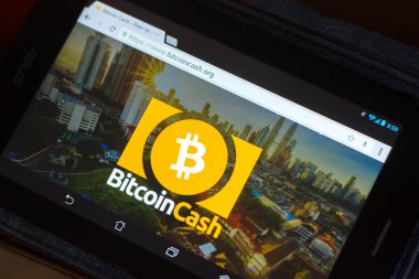 Ryazan, Rusya Federasyonu - 29 Mart 2018 - in tablet Pc, web adresini ekranda ana Bitcoin nakit cryptocurrency - bitcoincash.org