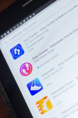 Ryazan, Rusya - 16 Mayıs 2018: Adım Counter app simgesi veya logosu mobil uygulamalar listesi