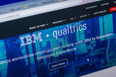 Ryazan, Rusya - 20 Mayıs 2018: Qualtrics ana web sitesi Pc, url - Qualtrics.com görüntüleme