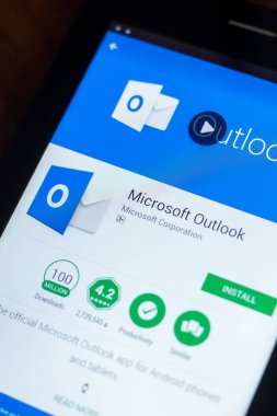 Ryazan, Rusya Federasyonu - 21 Mart 2018 - Microsoft Outlook Mobil uygulaması Tablet Pc ekranda