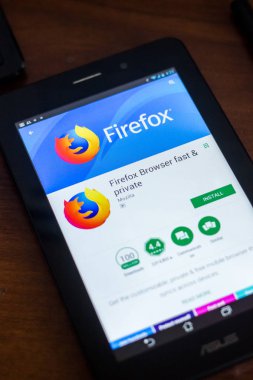 Ryazan, Rusya Federasyonu - 21 Mart 2018 - Mozilla Firefox tarayıcı mobil uygulaması Tablet Pc ekranda