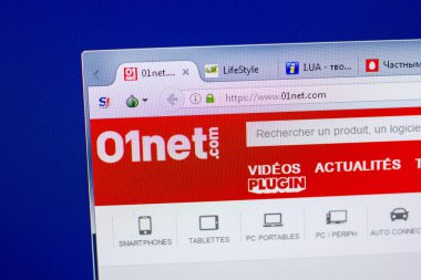 Ryazan, Rusya - 20 Mayıs 2018: Ana Pc, url - ekranda 01net sitesinin 01net.com
