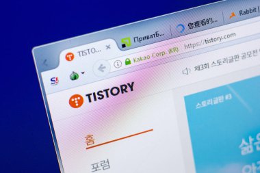 Ryazan, Rusya - 27 Mayıs 2018: Tistory ana web sitesi Pc, url - Tistory.com görüntüleme