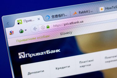Ryazan, Rusya - 27 Mayıs 2018: Privatbank ana web sitesi Pc, url - Privatbank.ua görüntüleme