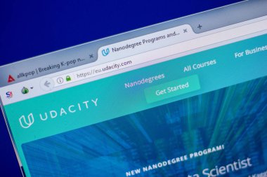 Ryazan, Rusya - 05 Haziran 2018: Udacity ana web sitesi Pc, url - Udacity.com görüntüleme