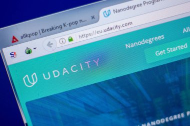 Ryazan, Rusya - 05 Haziran 2018: Udacity ana web sitesi Pc, url - Udacity.com görüntüleme