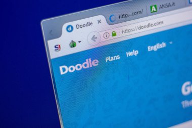Ryazan, Rusya - 05 Haziran 2018: Web sitesi, ana sayfa Doodle Pc, url - Doodle.com görüntüleme