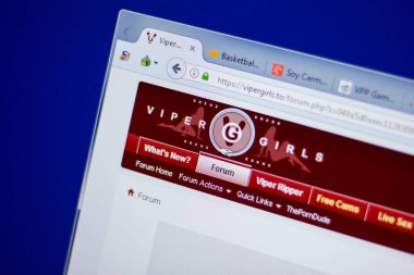 Ryazan, Rusya - 16 Haziran 2018: Vipergirls ana web sitesi Pc, url - Vipergirls.to görüntüleme