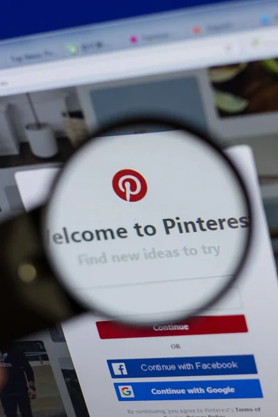 Ryazan Rusya Haziran 2018 Pinterest Ana Web Sitesinde Ekran Büyüteç — Stok fotoğraf