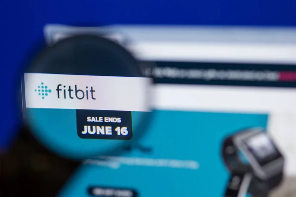 Ryazan Rusia Junio 2018 Página Web Fitbit Pantalla Url Fitbit — Foto de Stock