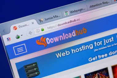 Ryazan, Rusya - 17 Haziran 2018: Downloadhub ana web sitesi Pc, url - Downloadhub.cc görüntüleme