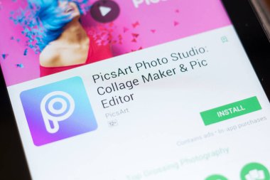 Ryazan, Rusya - 24 Haziran 2018: Picsart fotoğraf stüdyosu mobil uygulaması Tablet Pc ekranda