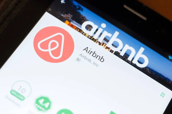 Ryazan Rusia Juni 2018 Aplikasi Mobile Airbnb Pada Tampilan Tablet — Stok Foto