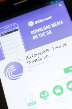 Ryazan, Rusya Federasyonu - 24 Haziran 2018: Bittorrent, Bit Torrent İndirme Tablet Pc ekranda hareket eden app