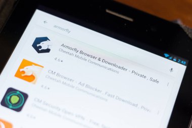 Ryazan, Rusya - 24 Haziran 2018: Armorfly tarayıcı ve Downloader simgesi üzerinde mobil uygulamalar listesi