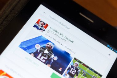 Ryazan, Rusya - 24 Haziran 2018: Madden Nfl futbol simgesi üzerinde mobil uygulamalar listesi