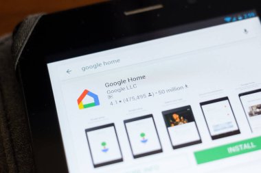 Ryazan, Rusya - 24 Haziran 2018: Google Ana sayfa simgesi üzerinde mobil uygulamalar listesi