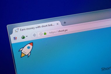 Ryazan, Rusya - 26 Haziran 2018: Kısa ana web sitesi Pc. Url - Short.pe görüntüleme