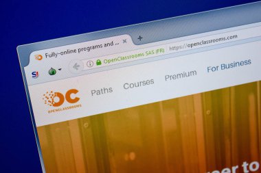 Ryazan, Rusya - 26 Haziran 2018: Openclassrooms ana web sitesi Pc. Url - Openclassrooms.com görüntüleme