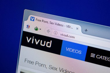 Ryazan, Rusya - 26 Haziran 2018: Vivud ana web sitesi Pc. Url - Vivud.com görüntüleme