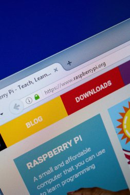 Ryazan, Rusya - 26 Haziran 2018: Raspberrypi ana web sitesi Pc. Url - Raspberrypi.org görüntüleme