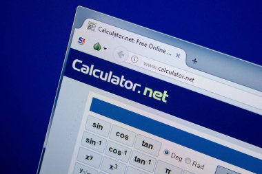 Ryazan, Rusya - 26 Haziran 2018: Hesap makinesi ana web sitesi Pc. Url - Calculator.net görüntüleme