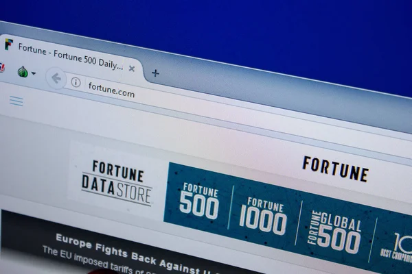 Ryazan, Rusya - 26 Haziran 2018: Servet ana web sitesi Pc. Url - Fortune.com görüntüleme