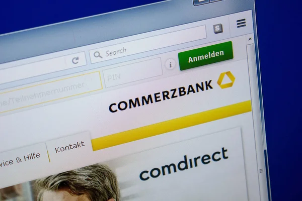 Ryazan, Rusya - 26 Haziran 2018: Commerzbank ana web sitesi Pc. Url - Commerzbank.de görüntüleme