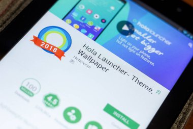 Ryazan, Rusya - 03 Temmuz 2018: Hola Launcher-tema, duvar kağıdı kutsal kişilerin resmi içinde mobil uygulamalar listesi